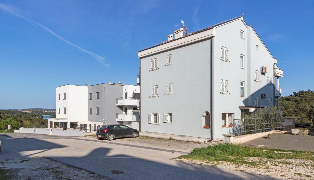 Apartmán Blue Star Premantura Exteriér fotografie